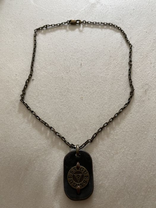 Lantisor pandativ Guess original