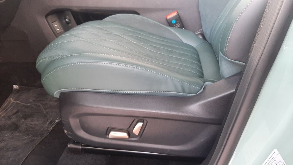 SOUEAST S09 Luxury Hybrid