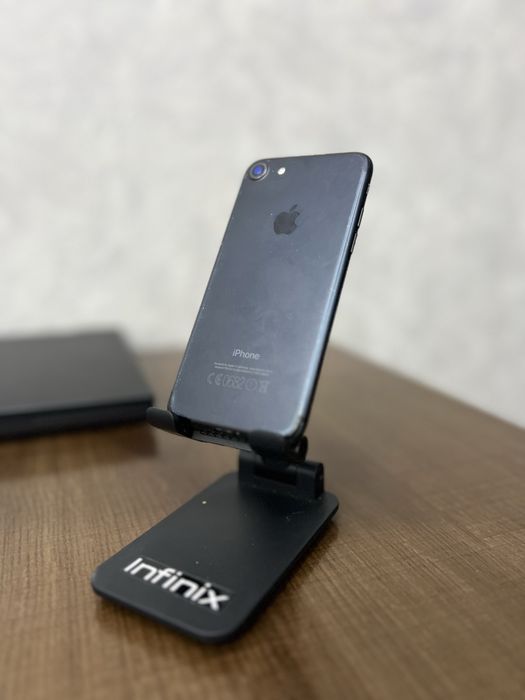 Продается Iphone 7