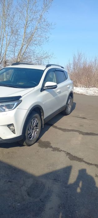 Продам Toyota rav4