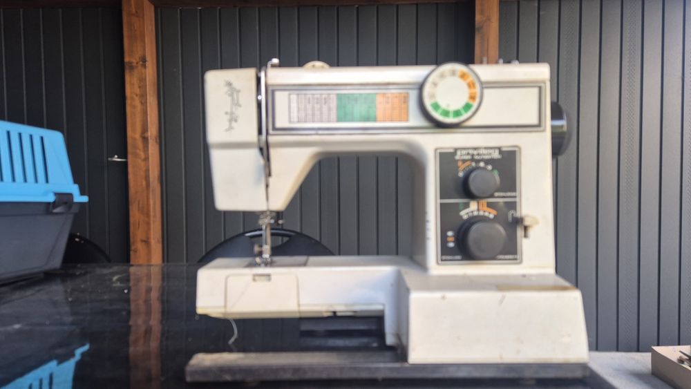 Masina de cusut electrica Privileg Super Nutzstich
