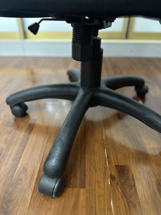 кресло для учебы/работы