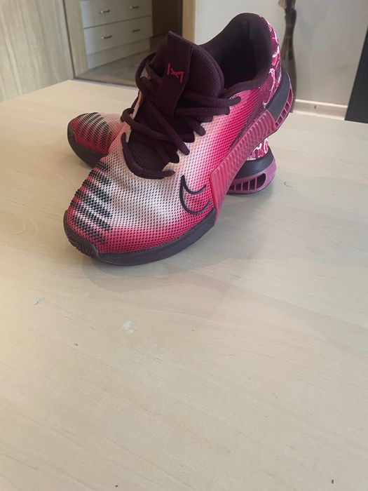 Nike дамски маратонки