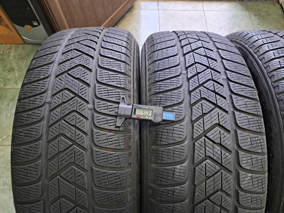 4 anvelope 235/60 R17 Pirelli