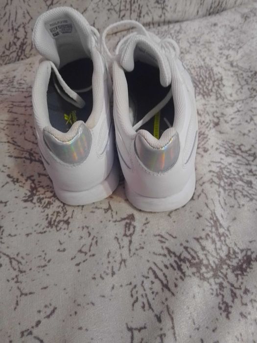 REEBOK Classic Glinde 37 номер
