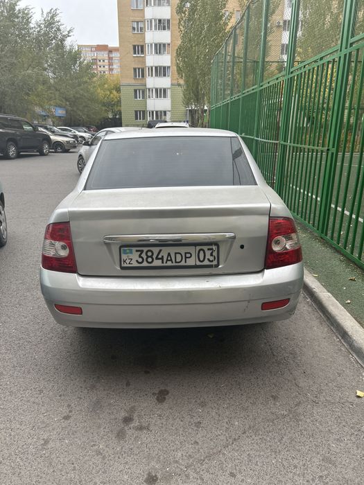 Срочно продам Приора 2008 года на ходу.