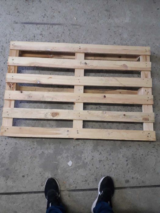 Продавам палети бели 120Х80