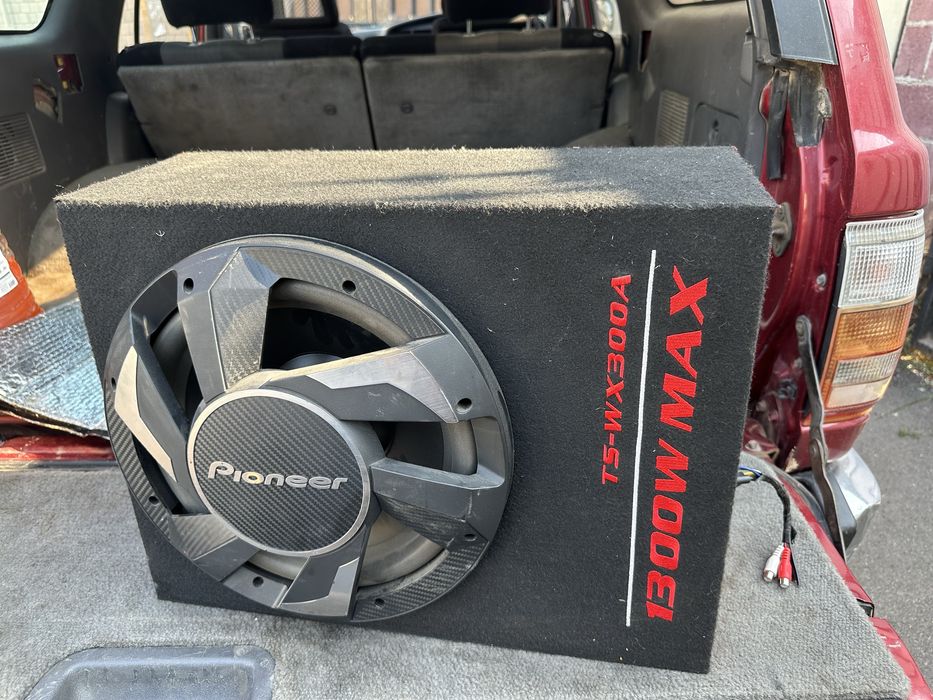 Продам саб Pioneer