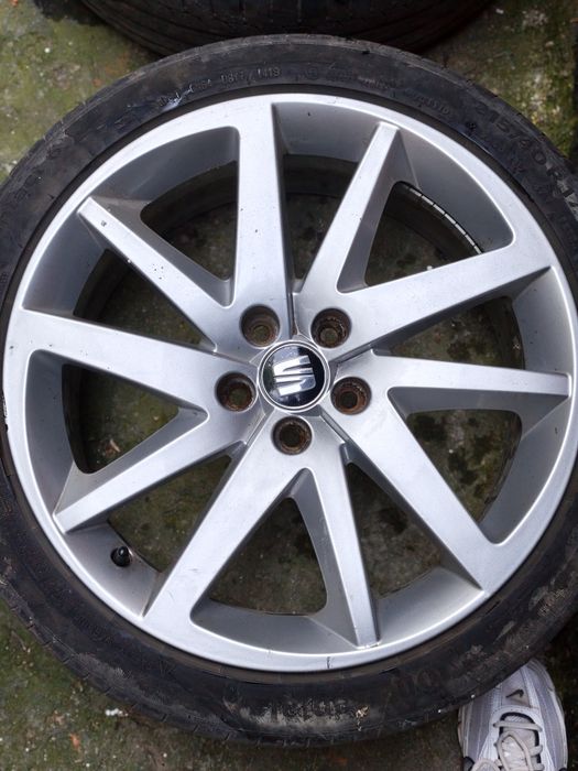 Vând jante originale Seat Ibiza FR  r17