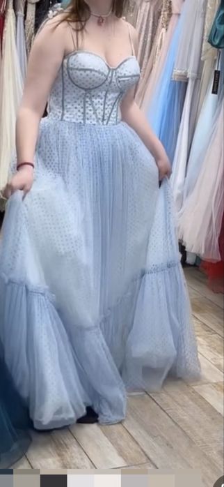 Платье вечернее голубого цвета