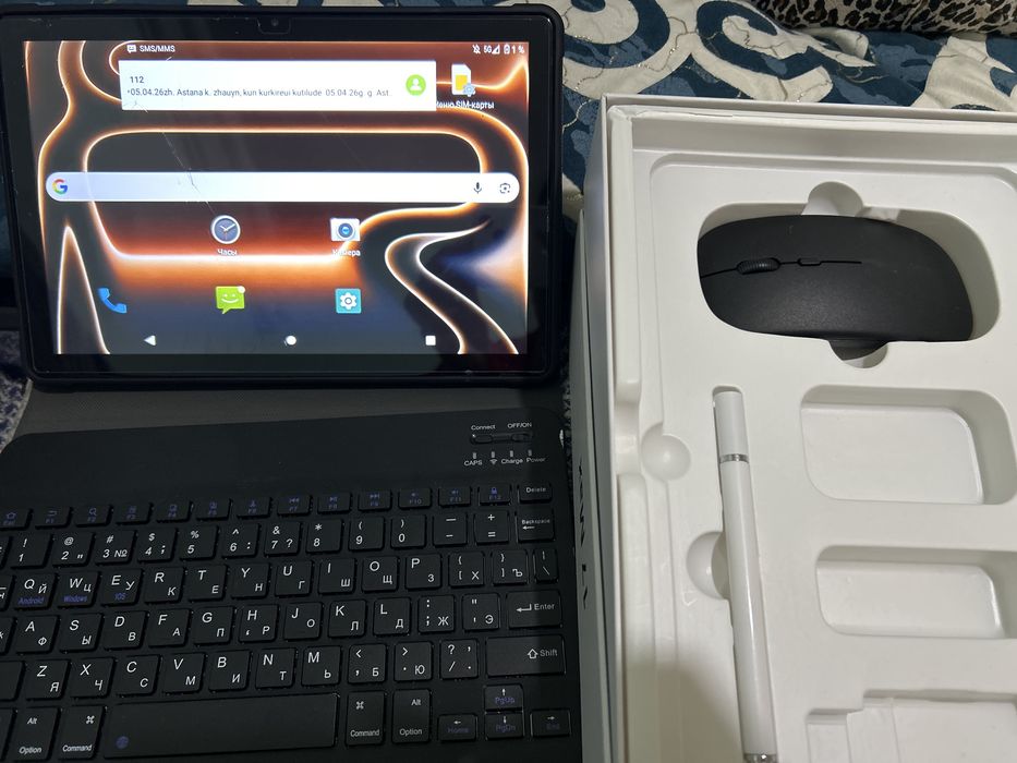 Планшет 17 Мах почти новый, полный комплект