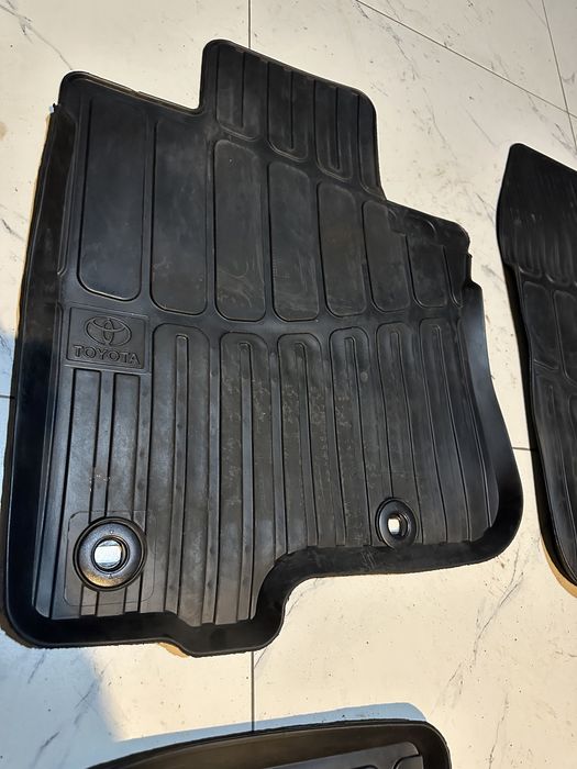 Полики салона на Прадо 150