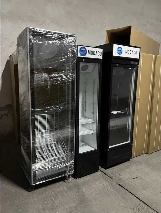 Vitrină frigorifică verticală MODACO cu ușă din sticlă