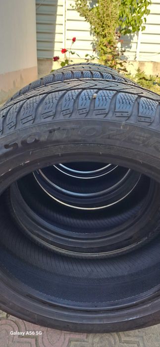 Anvelope iarnă 225/50/17, cu steluța bmw, runflat Pirelli Sottozero 3