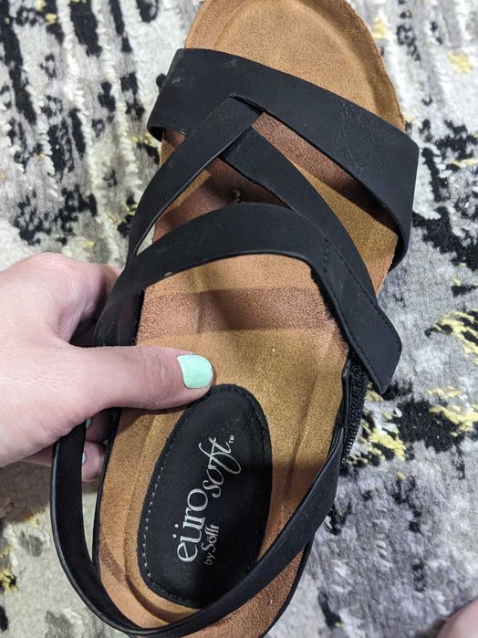 Босоножки элегантные