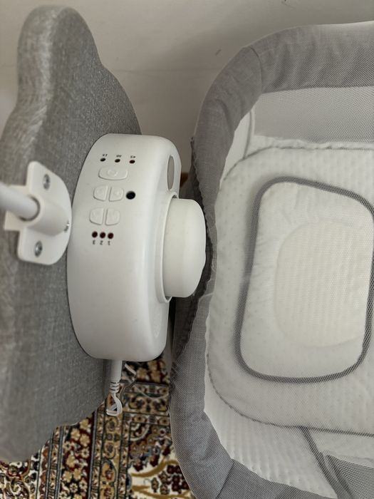 Электронная колыбель качалка