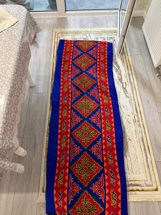 Подушки и көрпешка