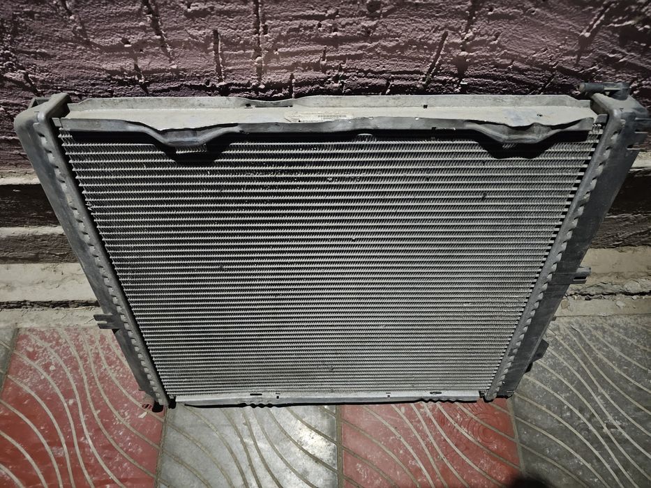 Запчасти мерседес радиатор