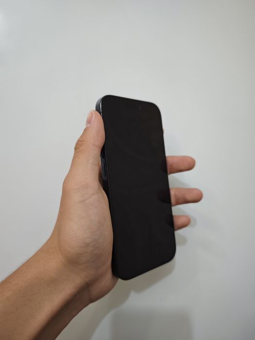 iPhone 15 Pro (128 GB) SIM+eSIM