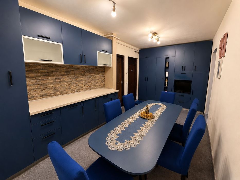 Apartament 2 camere, etaj 1, în Cetate, strada Detunata
