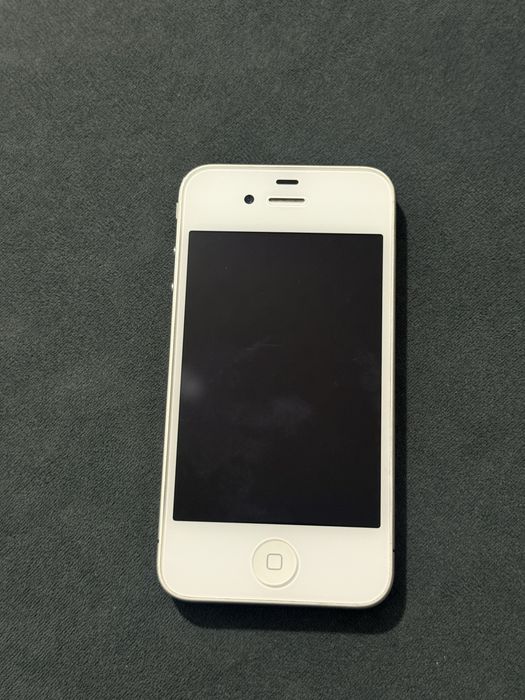 Iphone 4 16 gb. Белый