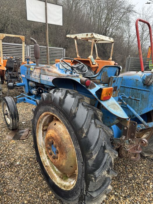 Vand tractor ford 2000