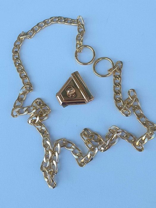 Комплект синджир,закопчалка халки цена 3.30 евро /6.45 лв