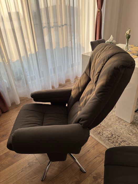 Fotoliu de relaxare + taburet, stare excelentă – ca nou
