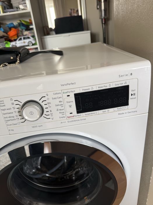 Машинка стиральная