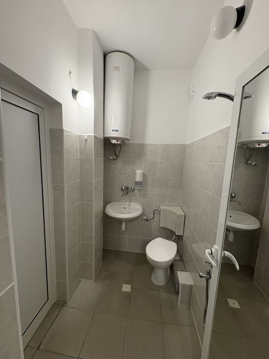 Продавам 3стаен монолит апартамент Кв.Лозенец ,София