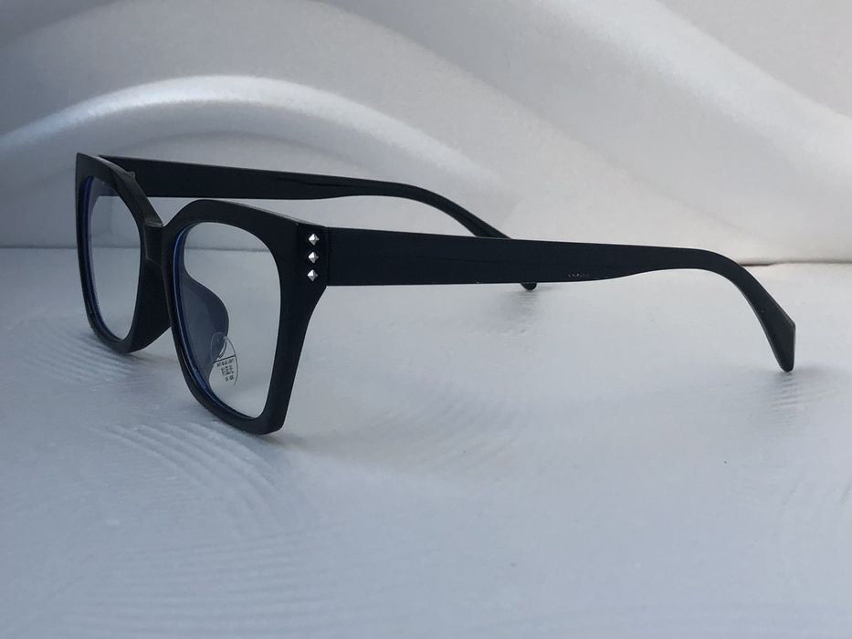 Прозрачни дамски очила за компютър