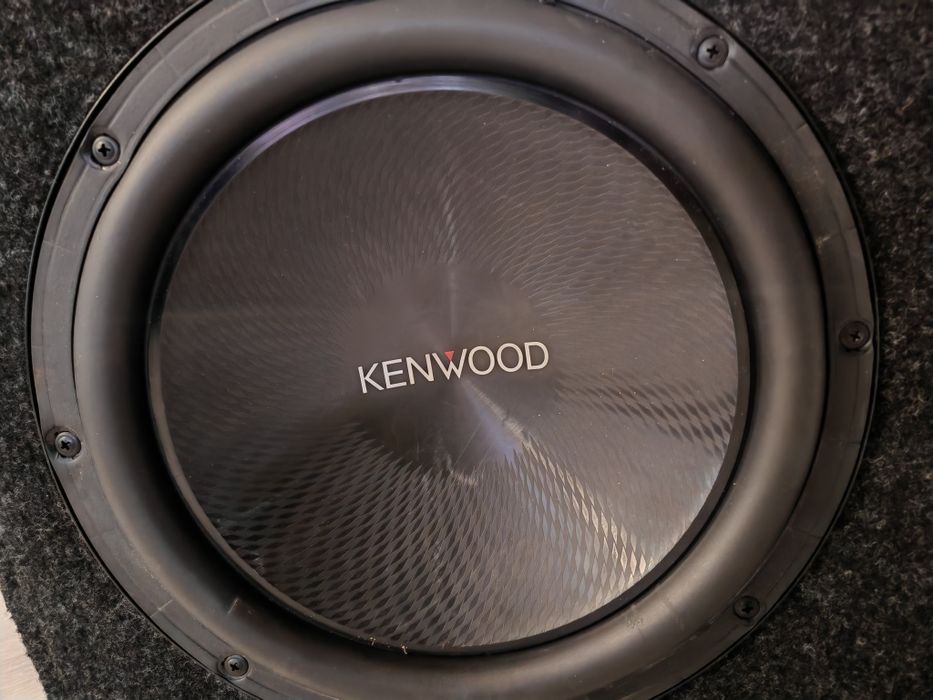 Kenwood  RMS 400W 12" + усилвател  Kenwood 600W