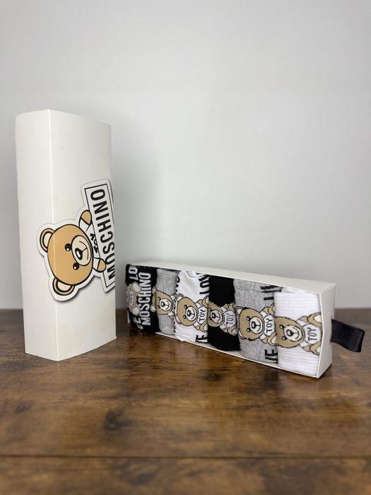 Set 6 perechi de sosete MOSCHINO calitate deosebita cadoul perfect