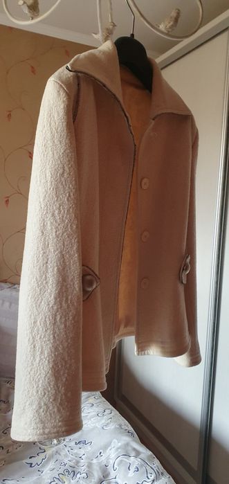 Жакет/пиджак/ короткое пальто