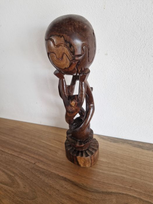Sculptura lemn statueta