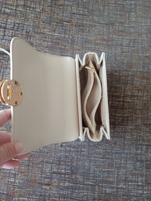 Чанта кожа DeeZee нова