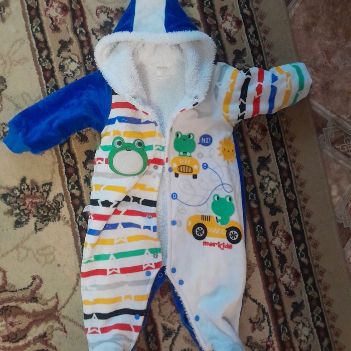 Продам детские вещи б у   по 1500