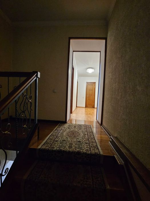 продам 3-х уровневый дом