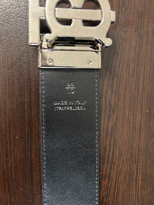 двулицев колан естествена кожа burberry  и ризи burberry, gucci