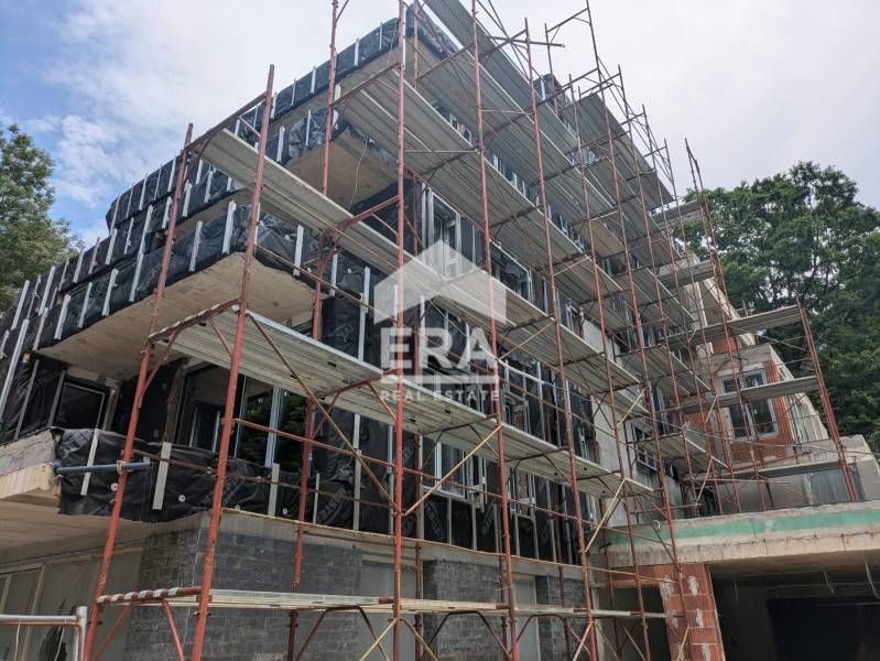 Продава се Тристаен апартамент в София, в.з. Киноцентъра - 129 кв.м за 2982 €/кв.м - Снимка #4