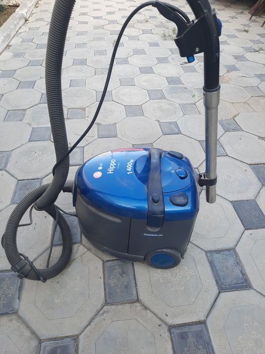 Моющий пылесос LG