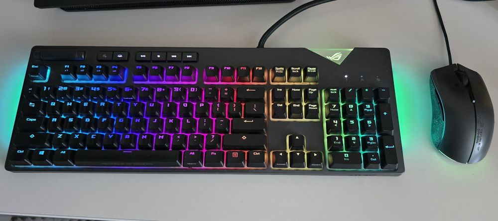 Vand PC Gaming  Ryzen,RTX,RGB,Tastatura,Mouse,Joystick