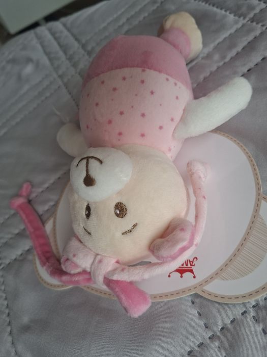 НОВА музикална играчка Амек Тойс, Латерна мече за бебе момиче