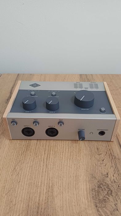 UNIVERSAL AUDIO Volt 276 USB Audio Interface