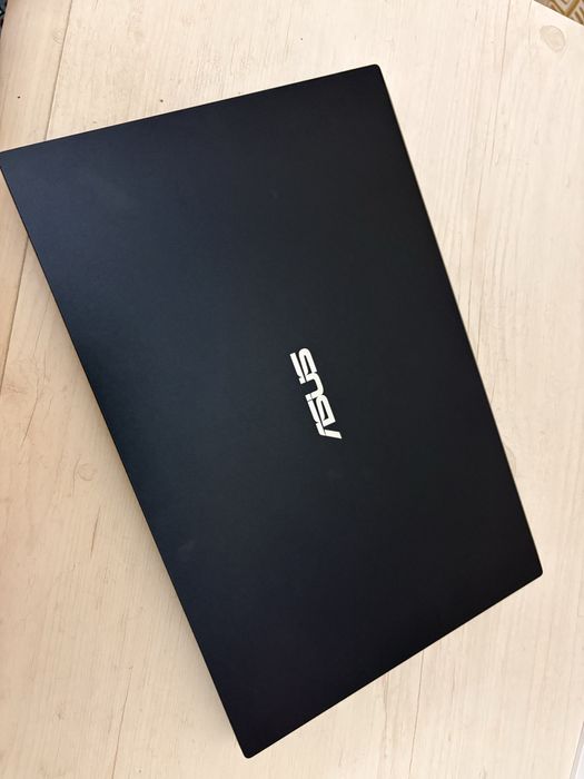 Ноутбук asus expertbook