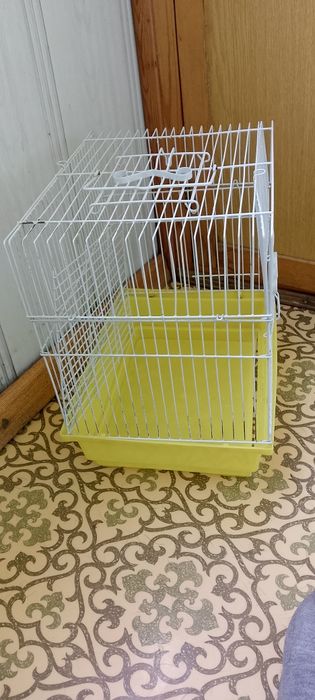 Клетка небольшая