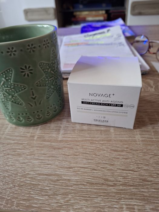 Crema anti aging  zi NOVAGE, FPS 30