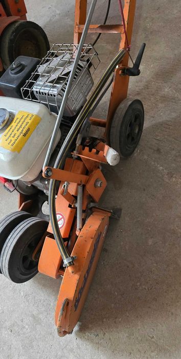 Masina taiat decupat beton asfalt Husqvarna avans automat motor 2 cili