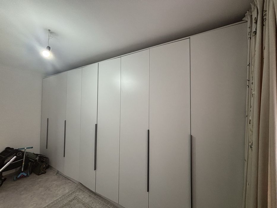 Продам шкаф для спальни