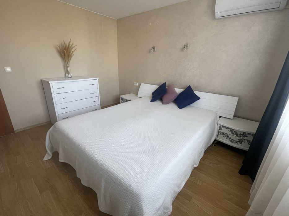 Дава се под наем Тристаен апартамент в Банско - 100 кв.м за 382.5 € - Снимка #1